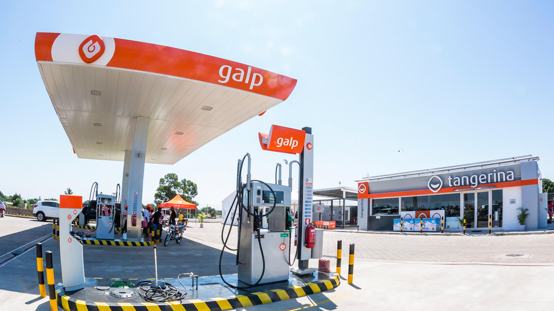 Fotografia de um posto de abastecimento Galp.