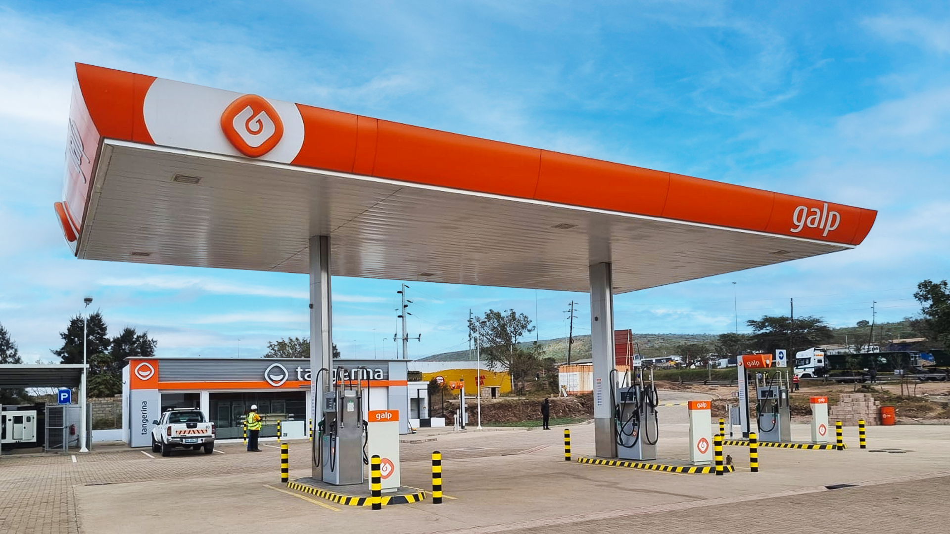 Fotografia de um posto de abastecimento Galp.