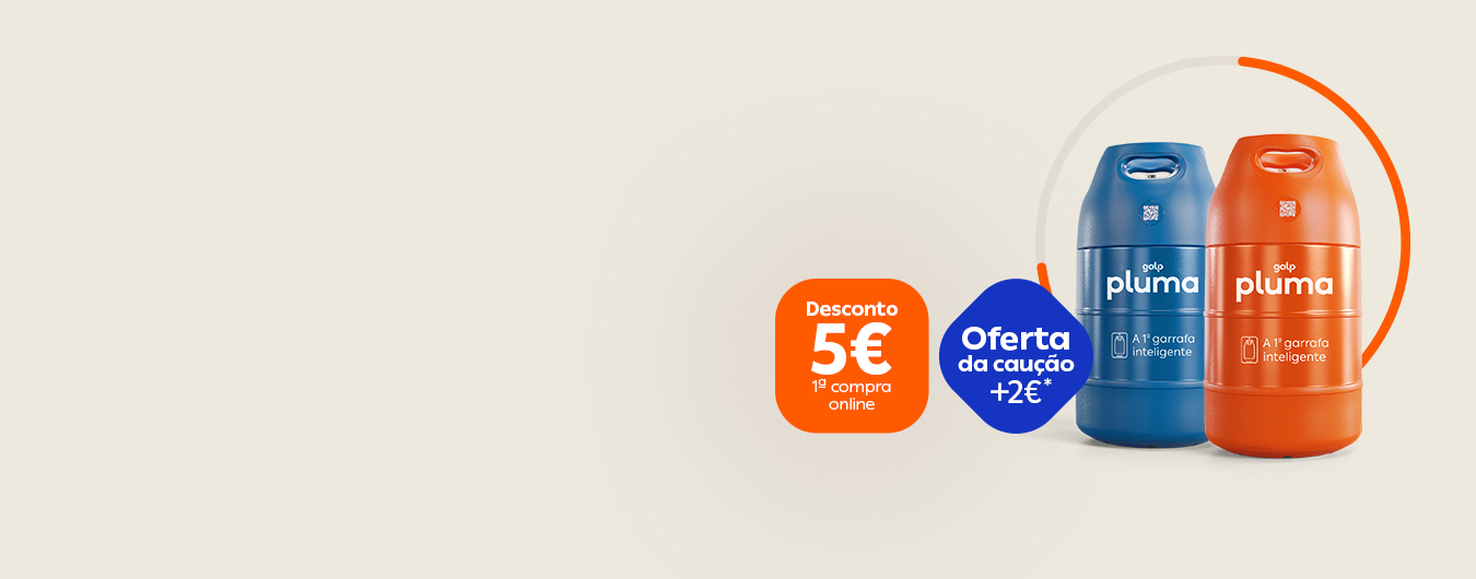 Duas garrafas de gás Galp Pluma (azul e laranja) com destaque para 'Desconto 5€ na 1ª compra online' e 'Oferta da caução +2€*' em fundo claro